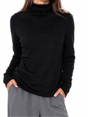 Danier Women’s Black Lightweight Turtleneck Sweater Top